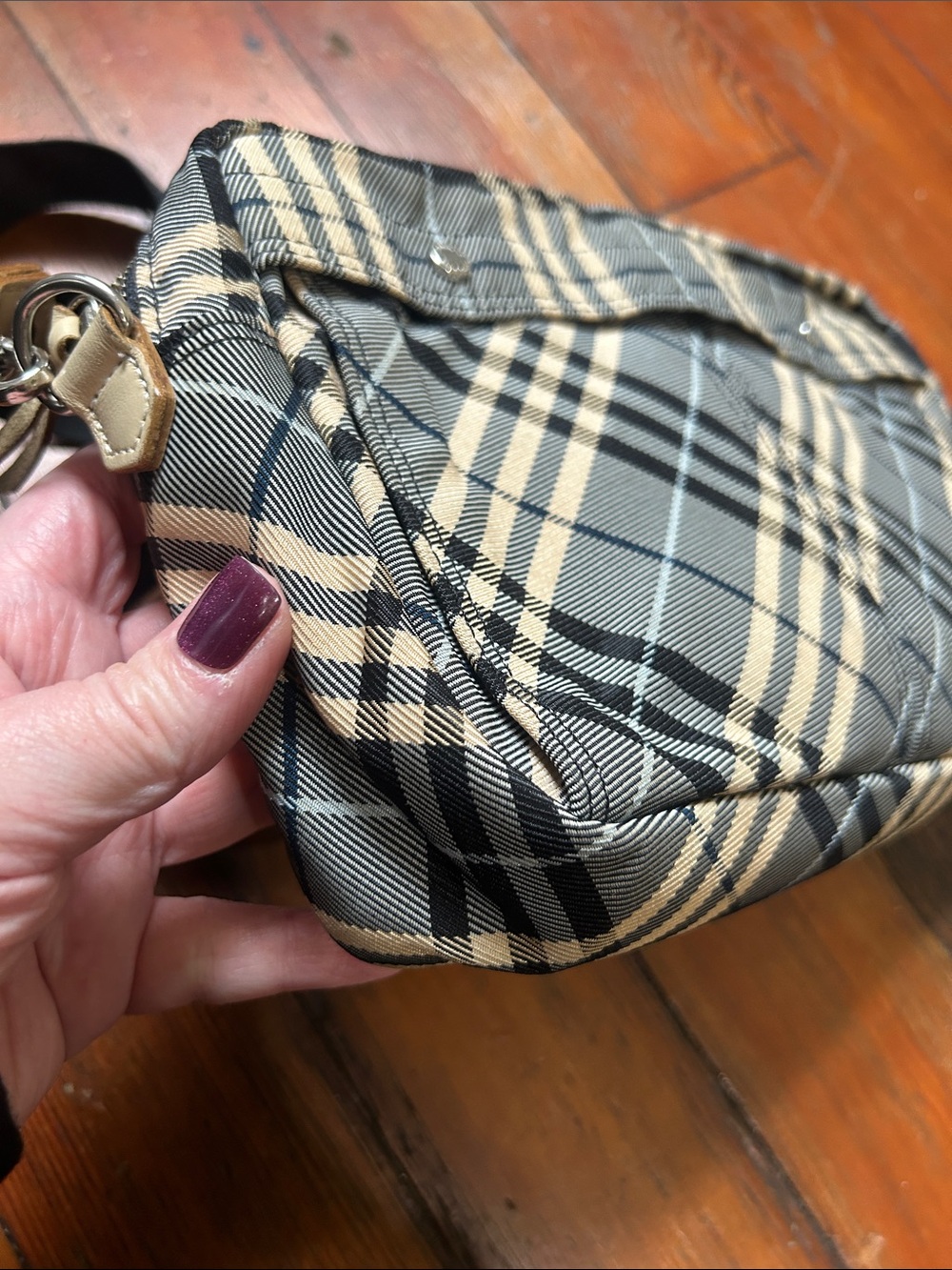 Burberry Blue Label Check Nova Crossing crossbody - Picture 10 of 17